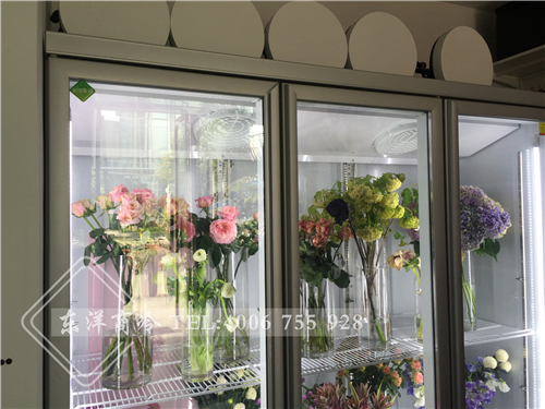 深圳山那花店三門(mén)鮮花柜工程案例
